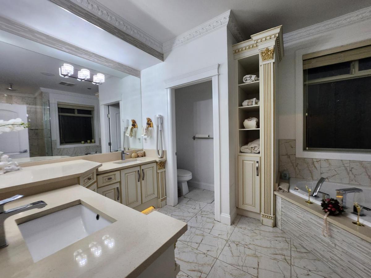 Hotel Empire Palace Surrey Zewnętrze zdjęcie